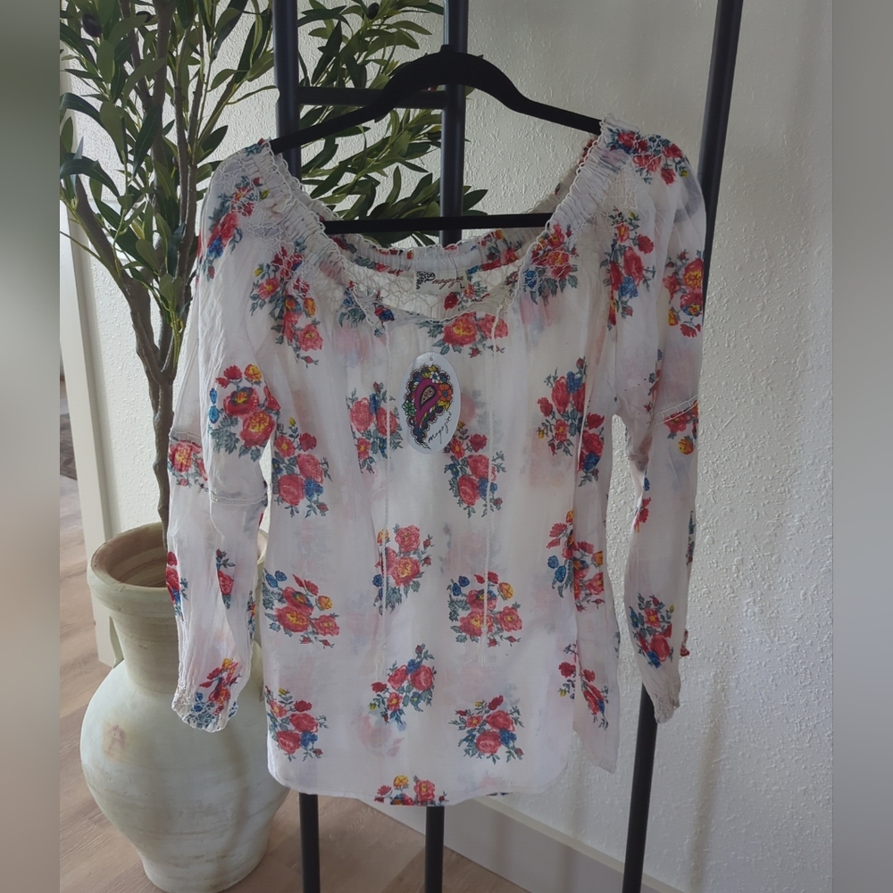 Magazine Embroidered Tassel Boho Peasant Top Ivory Red Lace Up Floral Size L